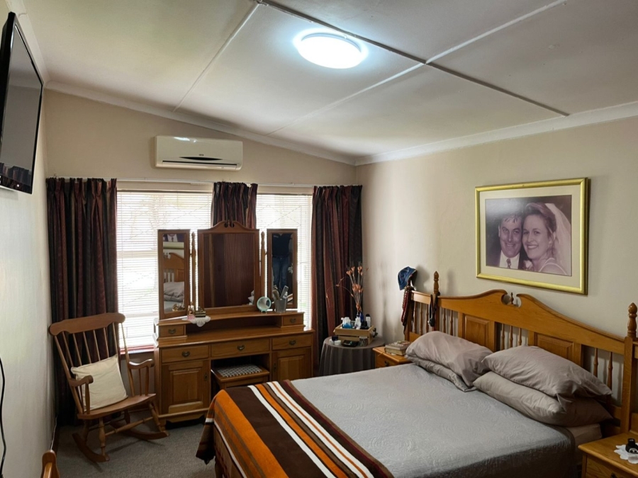 4 Bedroom Property for Sale in Manor Heights Eastern Cape